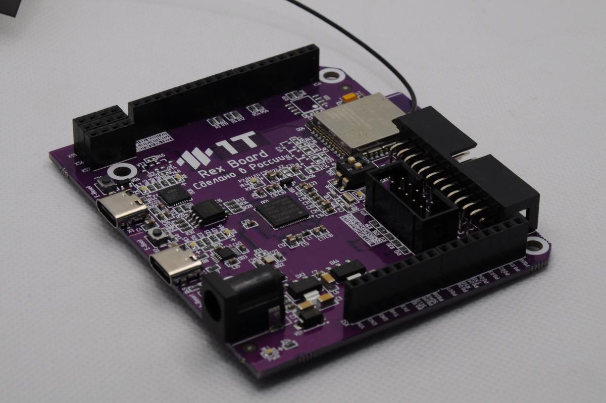 В Саратове разработали современную плату для обучения и робототехники